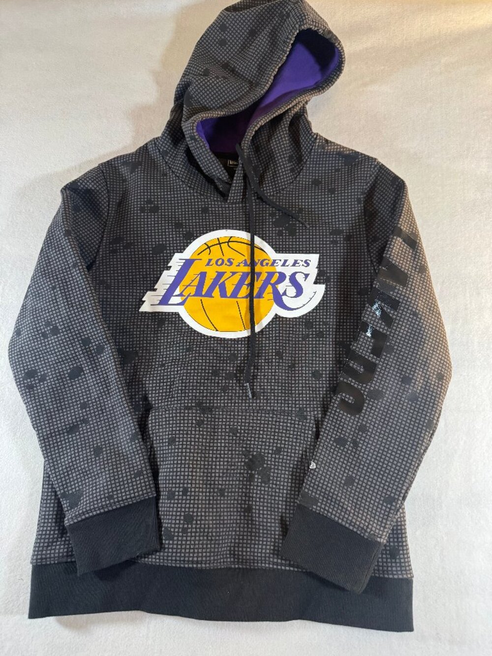 New Era Los Angeles Lakers NBA Men's M Gray Camo Pullover Hoodie Purple Lined